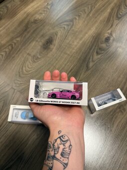 Hotwheels + 3 modely značky INNO64 a CIII - 2