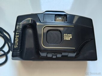 Starý analógový fotoaparát Sunpet 35mm Camera vrát. krabice - 2