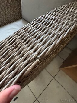 Ratanove sedenie - 2