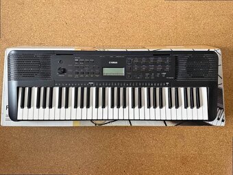 Yamaha PSR-E273 digitálne klávesy - 2