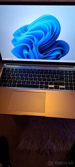 Asus Vivobook - 2