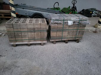 Plotové tvárnice - 2