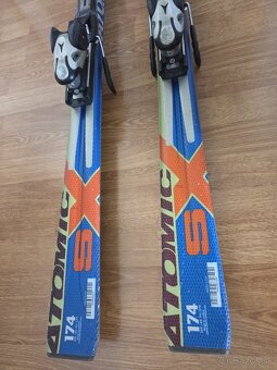 lyže ATOMIC - 2