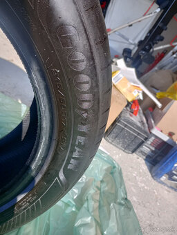 Goodyear EfficientGrip Performance 215/50 R17 91V - 2