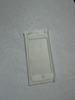 Kryty na iPhone 7/8/SE 2020 - 2