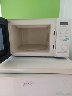 Mikrovlnka Sharp - 2