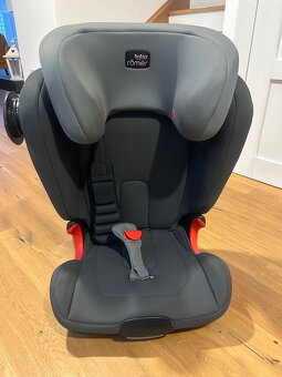 Britax Römer Kidfix II XP SICT - universal 15 - 36 kg - 2