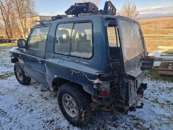 Karoséria bez motora Mitsubishi Pajero II 2.5 Td FL - 2