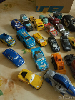 MIX hraciek Kinder,Scooby Dooby Doo, stavebne,amardne - 2