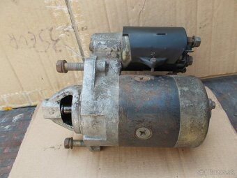 Predam neznamy starter Skoda 120 nadrz ostrek drz kapoty - 2