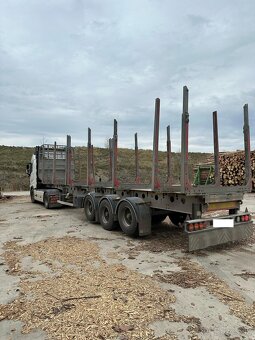 Lesovoz VOLVO + náves PANAV - 2