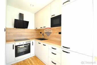 PREDAJ, 2,5 izbový byt, 54,90 m2, Ul. Dr. A. Stodolu - 2