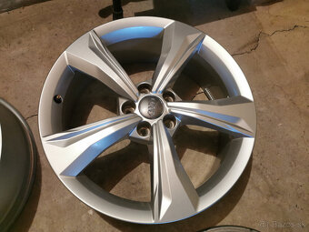Audi Q5 (FY) - originál 19" alu disky - 2