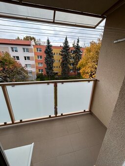 Predám 3 izbový byt s balkónom v centre v os. vlastníctve - 2