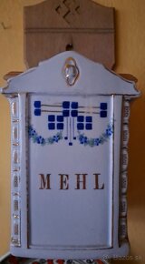 Číslom značená nástenná nádoba na múku - 2