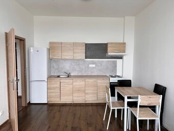 Na predaj 2-izb. byt Továrenská, Senica - 2