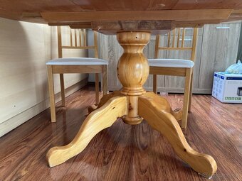 Predám stôl so stoličkamy - 2