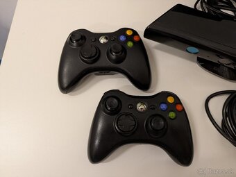 XBOX 360 + 2 ovládače + kinect - 2