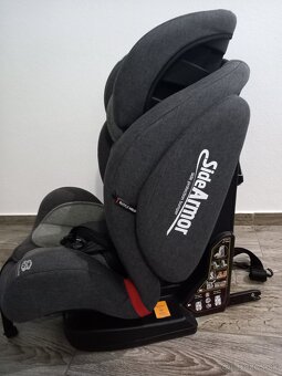 Predam autosedacku Petite&Mars - 2