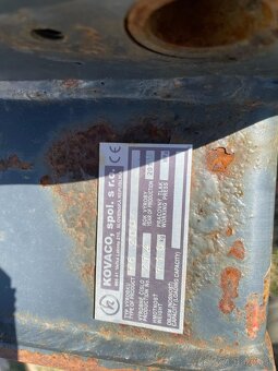 Predám lyžicu na hnoj, seno - 2