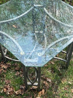 Stolík so skleneným vrchom - 2