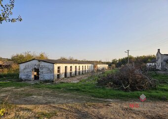 Hosp. Budovy a Haly na predaj v obci Svätoplukovo - 2