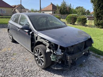 Hyundai i30 1.6 CRDi Style - poškodené - 2