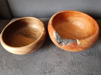 Drevené servírovacie misy, priem.23 cm - 2