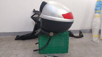 Diely na suzuki GSR 600 2009 - 2