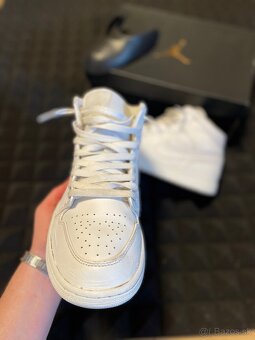 Air Jordan 1 Mid - 2