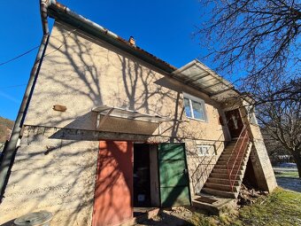 Starší dom s veľkým potenciálom a pozemkom 1087 m² – Šútovce - 2