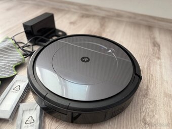Predám roboticky vysávač iRobot Roomba suché/mokre vysávanie - 2