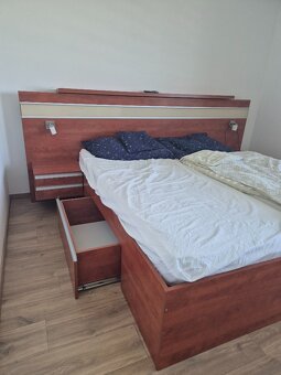 manzelska postel s 2x uloznym priestorom a suflikmi - 2