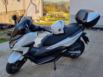 Honda Forza 125 Smart Top Box, biela farba - 2