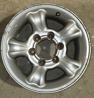 disky R15 6x139,7 nissan - 2