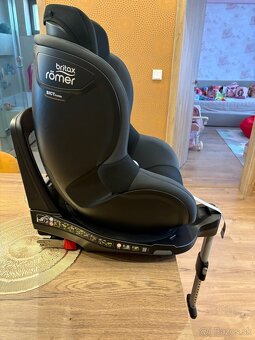 Autosedačka Britax Dualfix 5Z Classic, Deep Black - 2