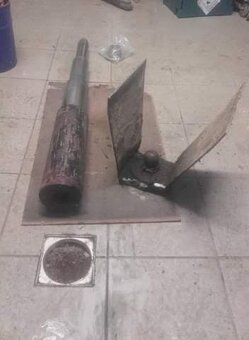 Hydraulicky piest - 2