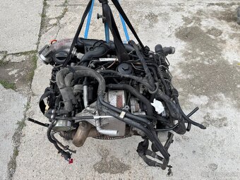 -----AUDI Q7 3.0 TDi V6 VOLKSWAGEN TOUAREG----- - 2