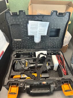 Termokamera a kľiešťový multimeter Testo 883 a Testo 770-3 - 2
