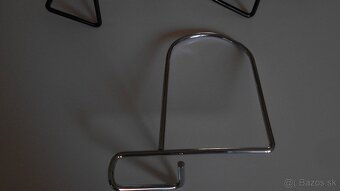 Kovový držiak kníh IKEA - 2