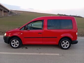 Volkswagen Caddy 1,9tdi 5 miestne - 2