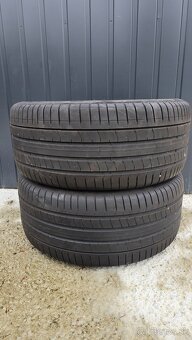 Letne pneu 275/40 r19 - 2