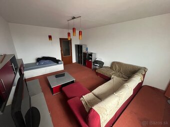 Nepriechodna izba v 4-izb byte - 2