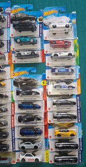 Hotwheels autíčka - 2