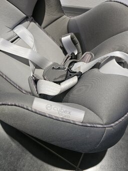 CYBEX Sirona M2 i-Size + Isofix základňa - 2
