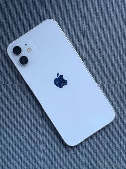 Predám zachovalý iPhone 12 bez poškodenia - 2