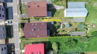 PREDAJ: 7 IZBOVÝ RODINNÝ DOM, POZEMOK 800 m2, HUNCOVCE - 2