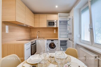 Moderný, čerstvo zrekonštruovaný 1-izbový byt na prenájom v - 2