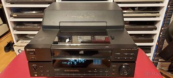 Predám 100 CD meniče Sony CDP-CX100 x2 - 2