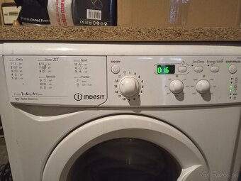 Pracka indesit - 2